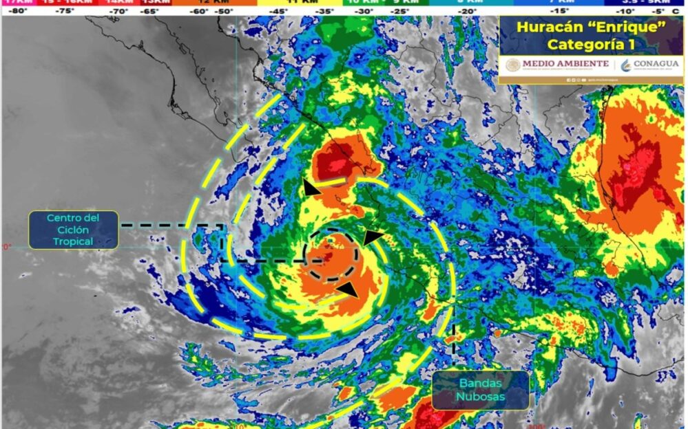 Avanza el huracán «Enrique» provocando fuertes vientos y lluvias