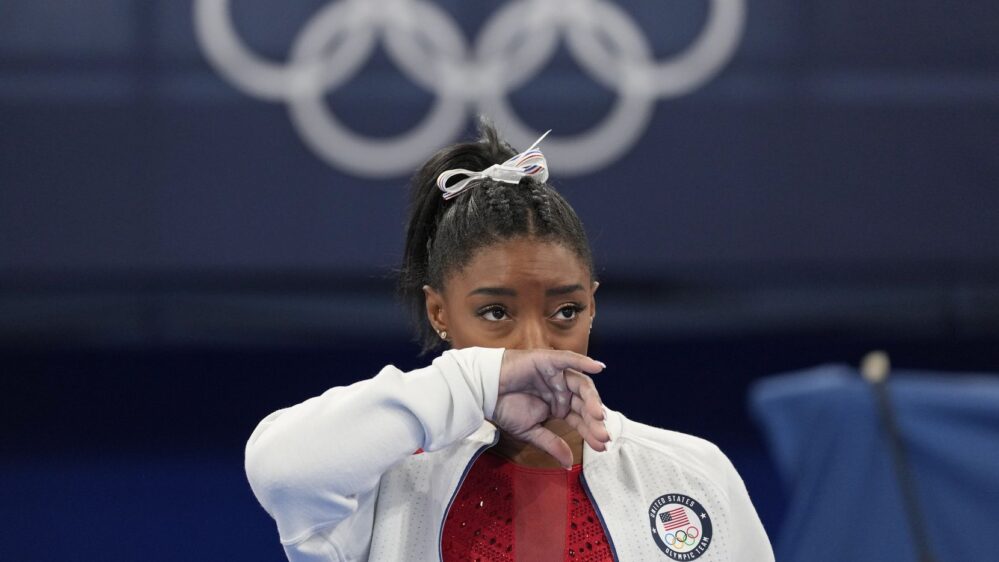 Simone Biles la estrella olímpica prefirió su salud mental que el podio en Tokio 2020