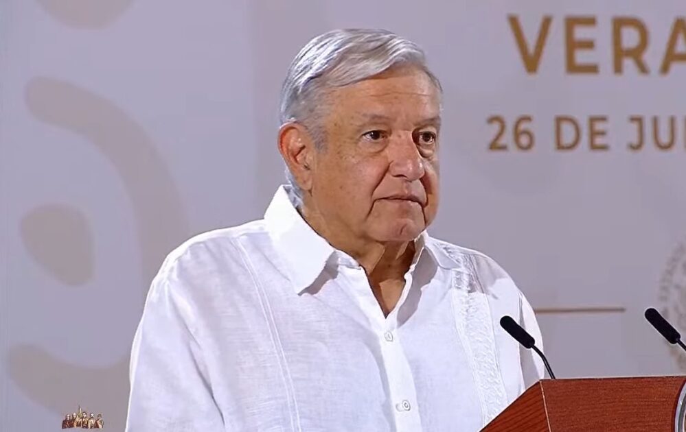 No habrá nuevos cierres por la tercera ola de COVID en México: Obrador