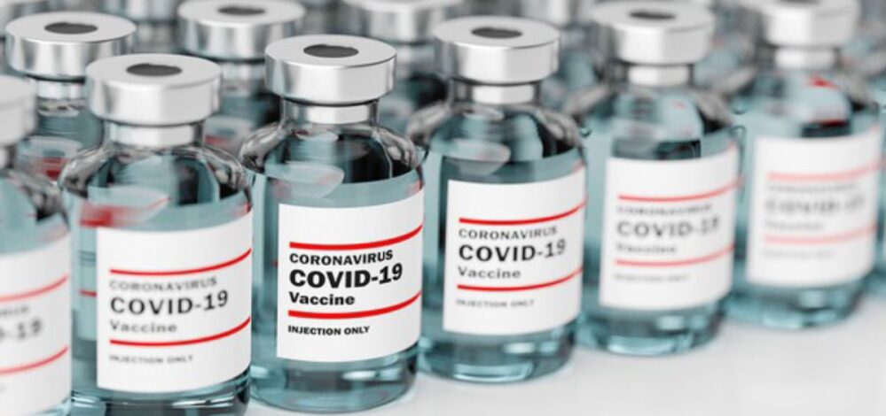Dos dosis de vacunas Pfizer o AstraZeneca neutralizan variante Delta del Covid