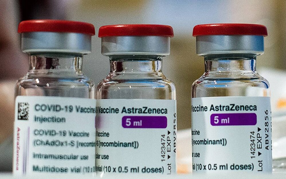 Estudio confirma que vacuna AstraZeneca es altamente eficaz contra variantes Beta y Delta