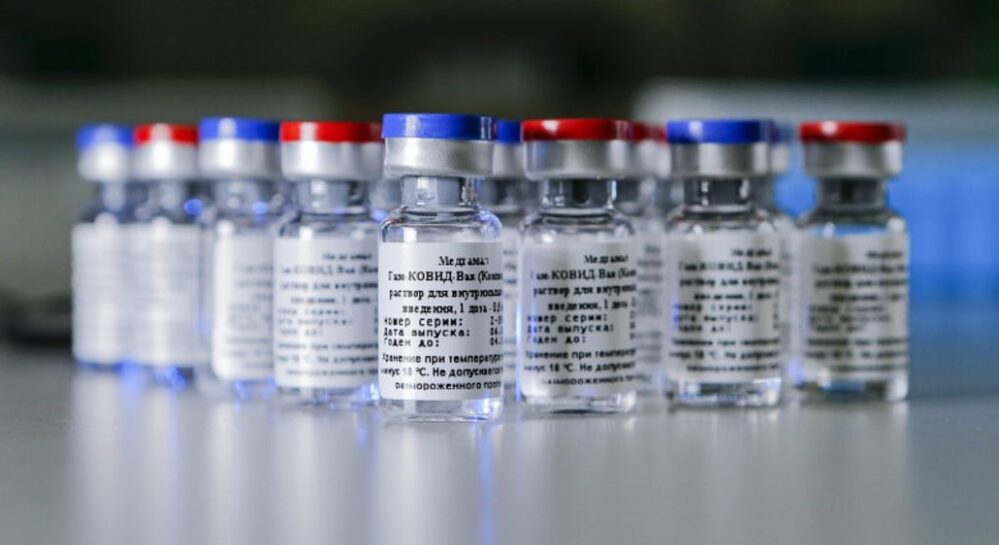 La vacuna rusa Sputnik V más efectiva que Pfizer y Moderna contra variante Delta