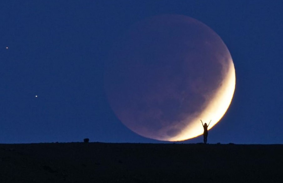 Este día de noviembre ocurrirá el eclipse lunar ¡Más largo del siglo!