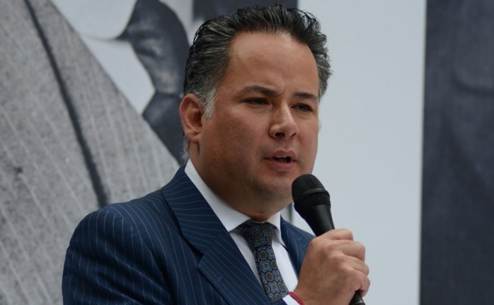 De precandidato presidencial a renunciado… se va Santiago Nieto de la UIF, asume Pablo Gómez
