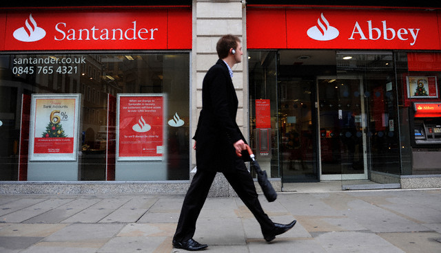 ¡Bono Navideño inesperado! Santander deposita por error 170 millones de dólares