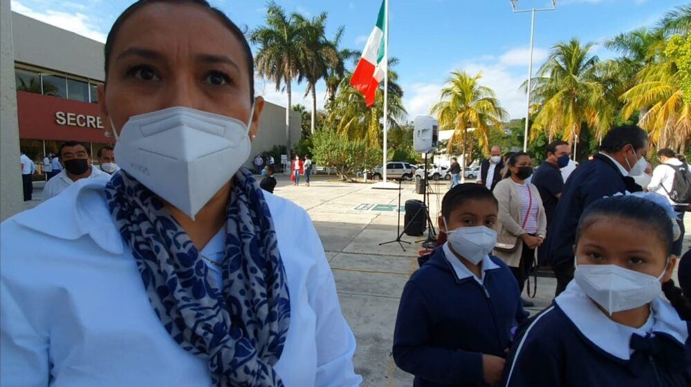 Alumnos están regresando a los salones y regresando a clases en Campeche
