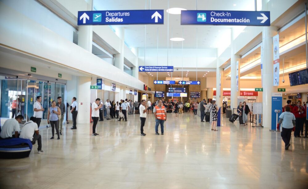 Descartan autoridades supuesta balacera en el Aeropuerto de Cancún