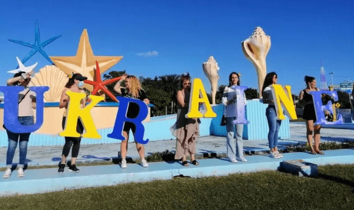 Tarifas preferenciales y hospedaje gratuito a ucranianos en Quintana Roo