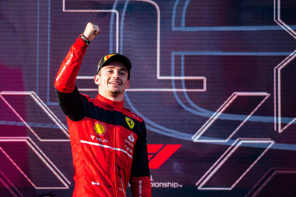 Charles Leclerc gana el GP de Australia, Checo Pérez es segundo y sube al podio