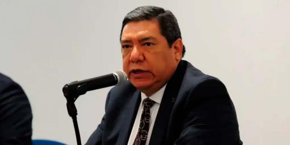 En medio de incidentes aéreos renuncia Víctor Hernández director del SENEAM