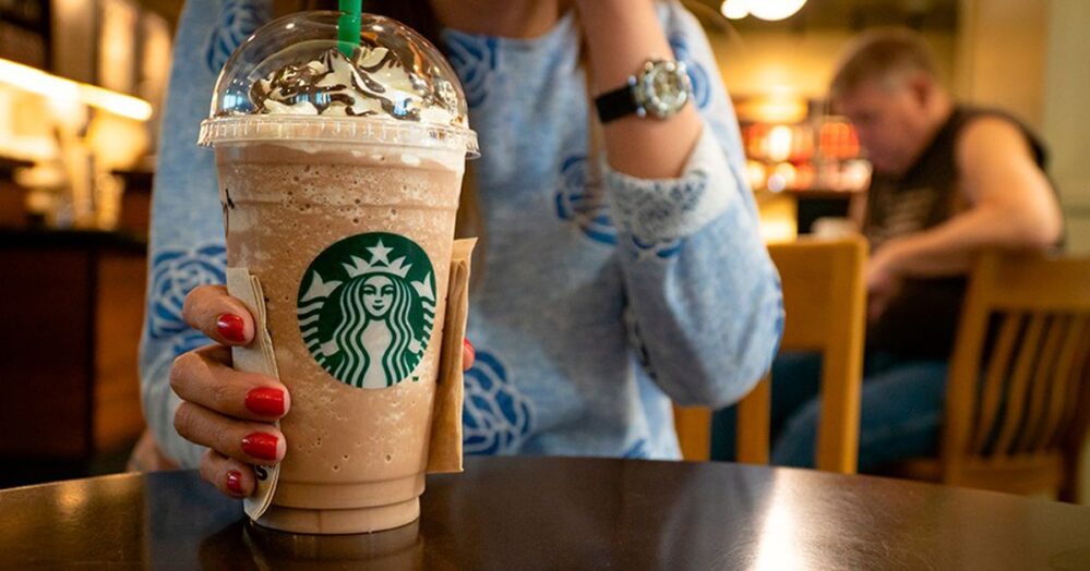 Se enoja Starbucks y ‘prohíbe’ a cafeterías mexicanas usar la palabra frappuccino