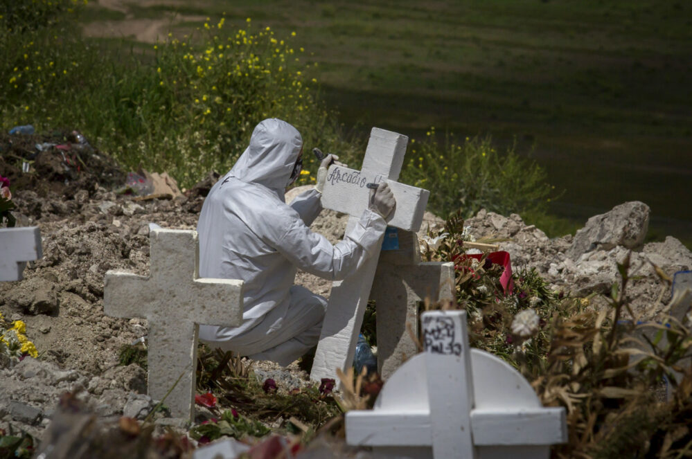OMS calcula que muertes fueron casi el doble de las reportadas en México
