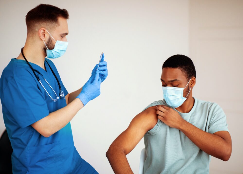 Vacuna de Pfizer contra Coronavirus perjudica el semen, revela estudio
