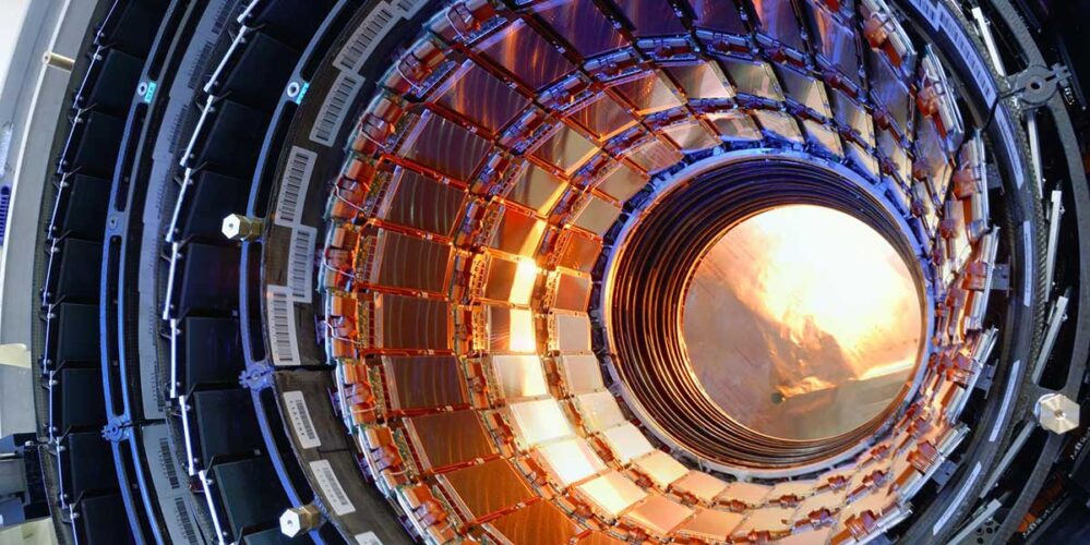 Encenderán de nuevo el Gran Colisionador de Hadrones, van por más secretos del Universo 😱