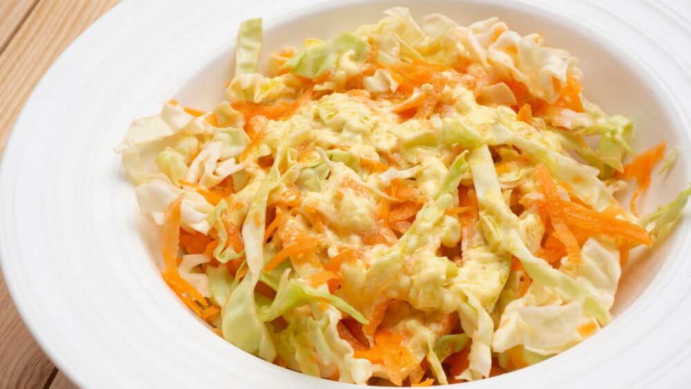 Ensalada de col y zanahoria: fresca, deliciosa, fácil y gourmet