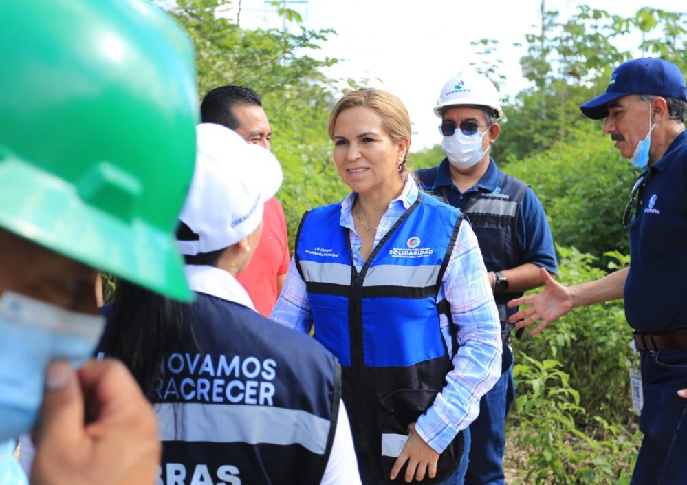 Lili Campos trabaja para resolver presión de suministro de agua en Solidaridad