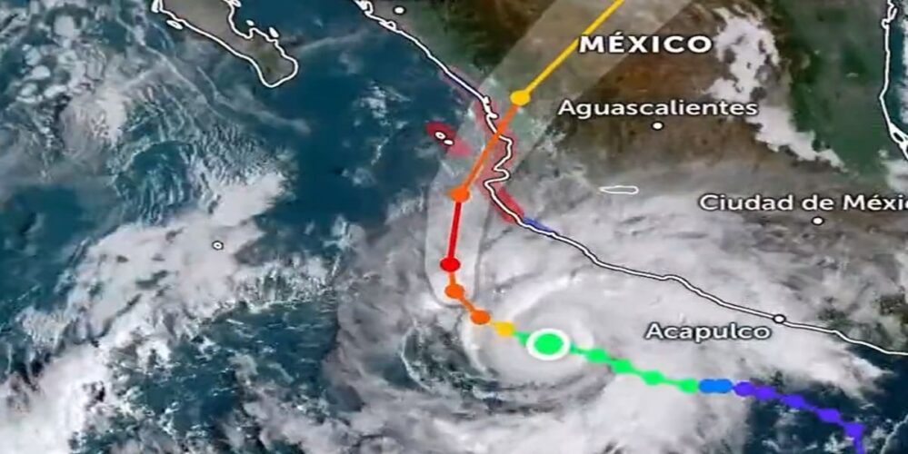 Huracán ‘Roslyn’ pasa a categoría 4 y amenaza el Pacífico mexicano