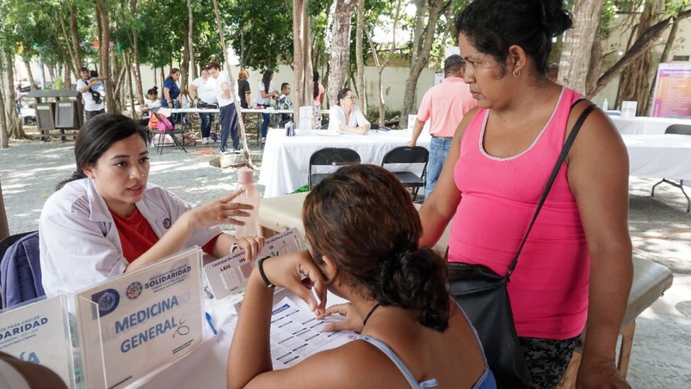 Brigada Naranja: Lili Campos llevó servicios gratuitos a Misión de las Flores