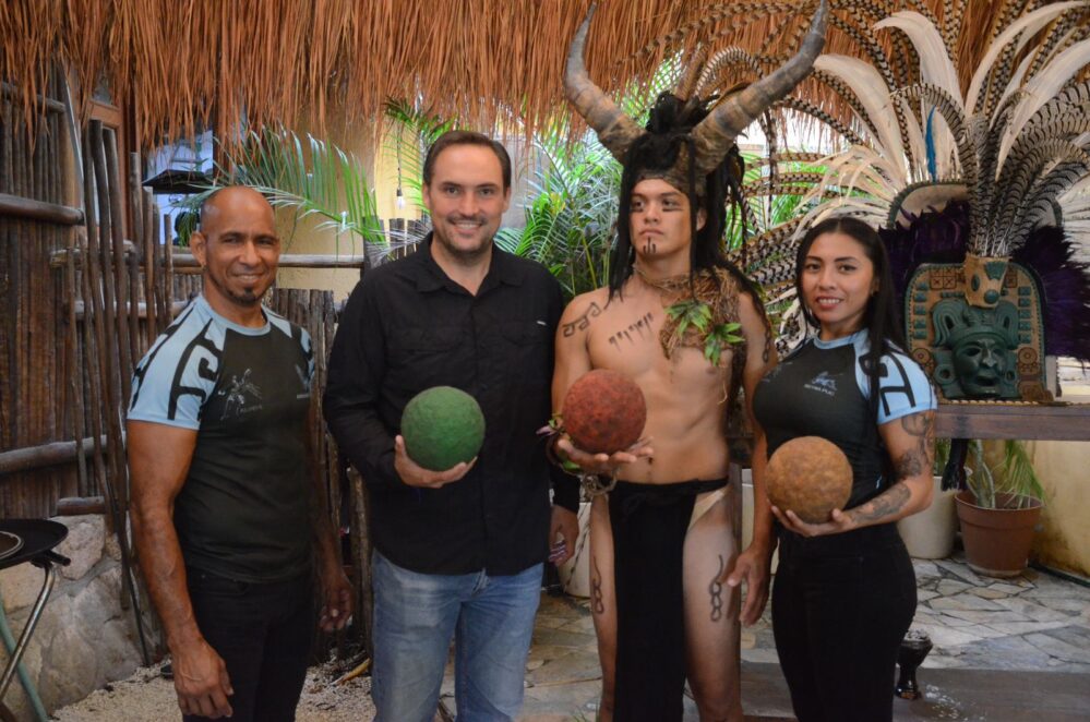 Apoya Lili Campos Campeonato de Juego de Pelota Mesoamericano en Xcaret