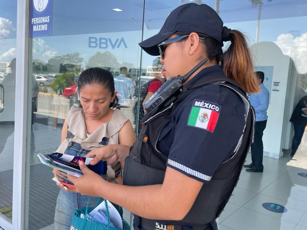 Refuerzan seguridad en cajeros y centros comerciales en Playa del Carmen