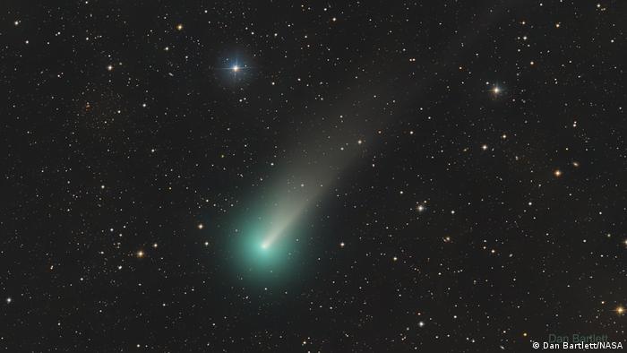Extraño cometa verde visitará de nuevo la Tierra, después de miles de años