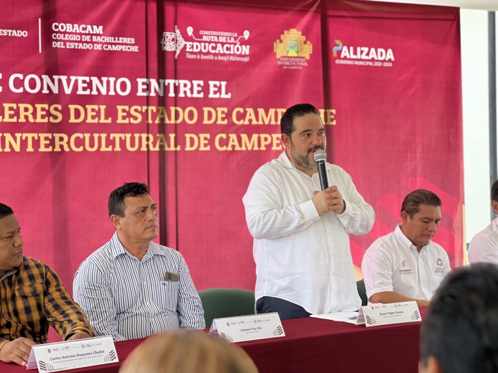 Por los jóvenes campechanos, firman convenio COBACAM y la Universidad Intercutural de Campeche