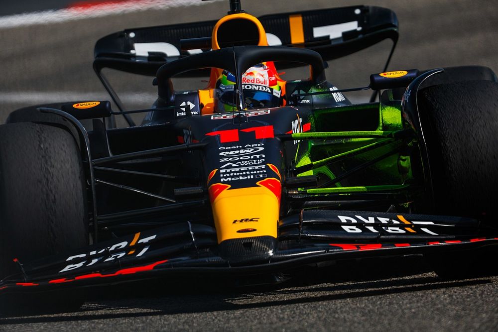 Fórmula 1: Así debutó Checo Pérez en los test en Bahréin con el RB19