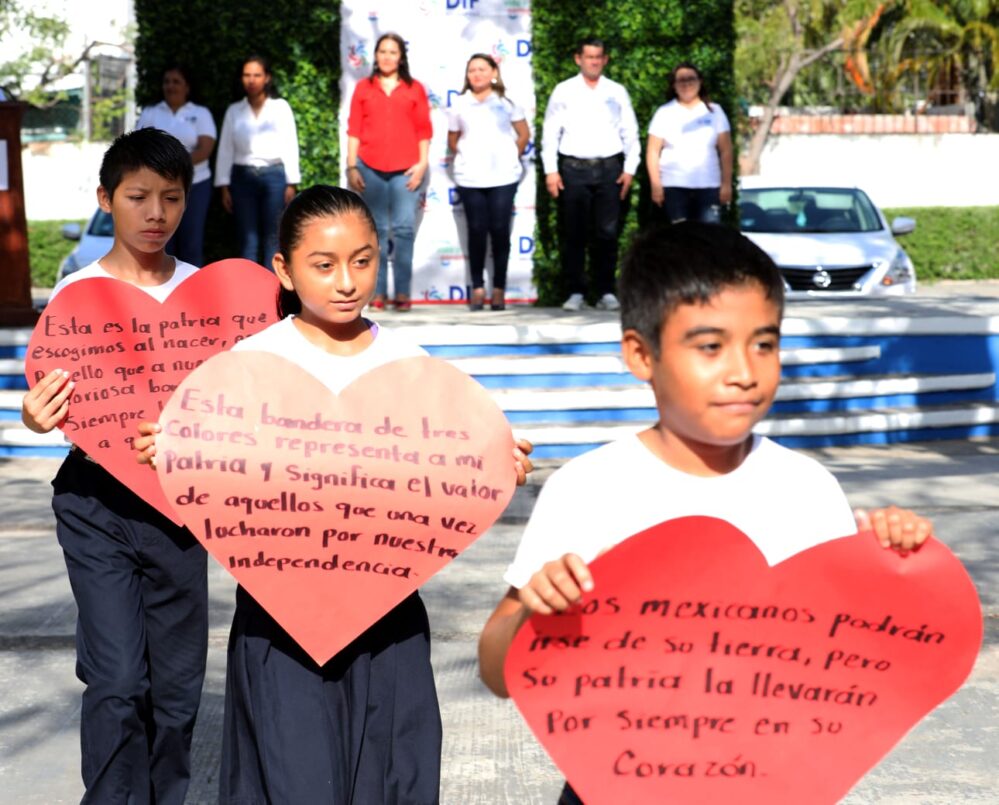 Quintana Roo: Impulsa DIF Solidaridad civismo en estudiantes del programa 10-17