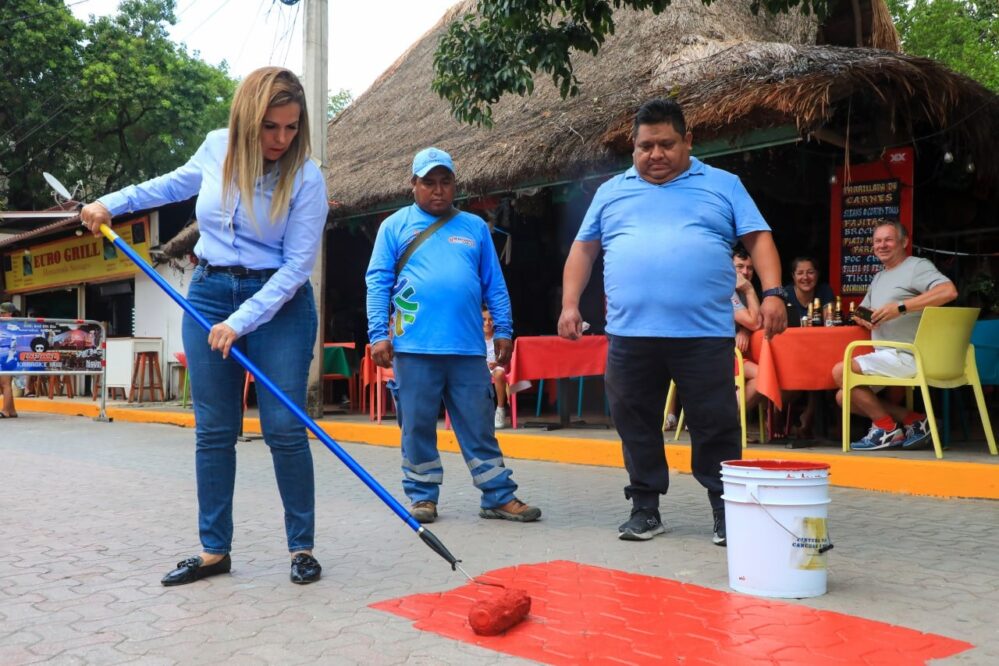 Playa del Carmen: continúa la renovación y el embellecimiento de la 5ta Avenida