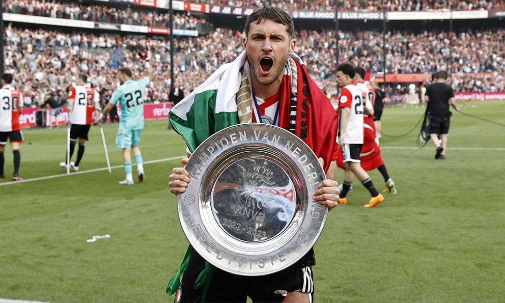 Santiago Giménez es campeón en la Eredivisie de Holanda con el Feyenoord