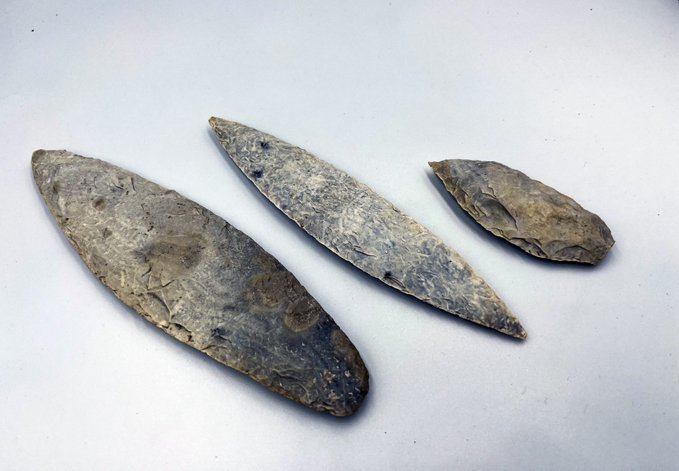Arqueología: Descubren ofrenda de 16 cuchillos prehispánicos en Yucatán