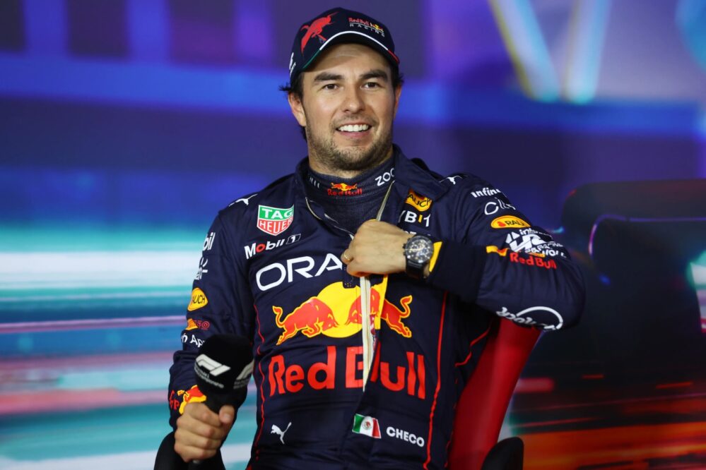¿Checo Pérez deja el volante de Red Bull? Helmut Marko pone en duda su continuidad