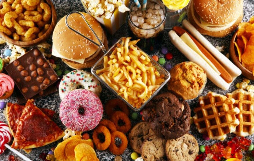 La comida ultraprocesada causa depresión, revela nuevo estudio