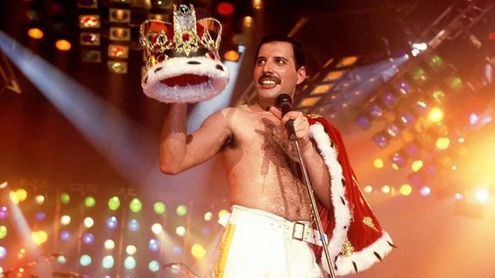 Freddie Mercury a subasta; venderán su piano, corona y partituras
