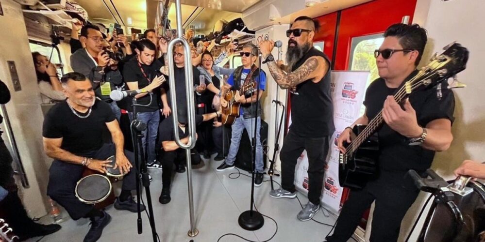 Video: Panteón Rococó da concierto entre vagones del Tren Suburbano
