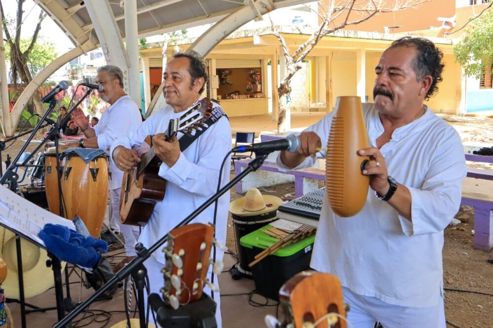Fomento al talento artístico con exitoso programa «Raíces» en Playa del Carmen