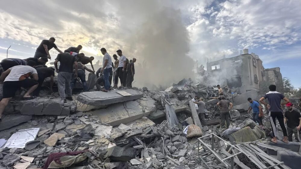 Decenas de muertos por nuevo bombardeo Israelí en campo de refugiados¨en Palestina