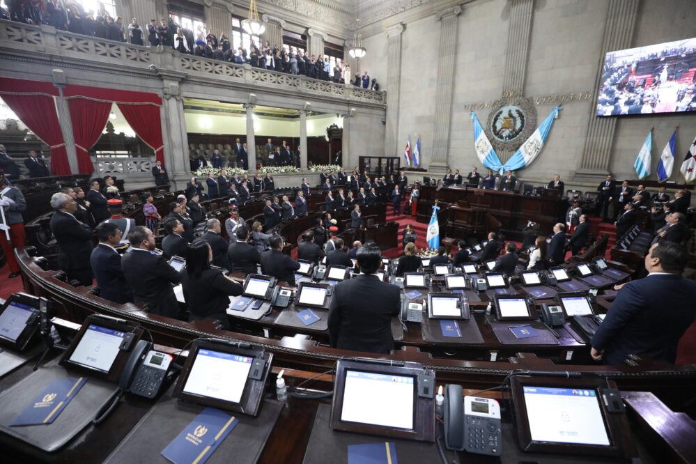 Congreso de Guatemala retrasa investidura de Bernardo Arévalo como presidente