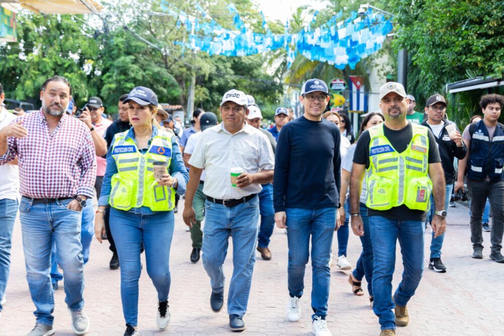 Para evaluar mejoras en la 5ª Avenida, Lili Campos realiza recorrido