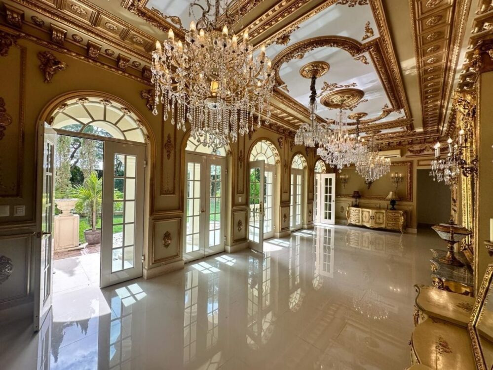 Bara bara, venden mansión en Mérida en 58 millones de pesos, tiene techos de oro