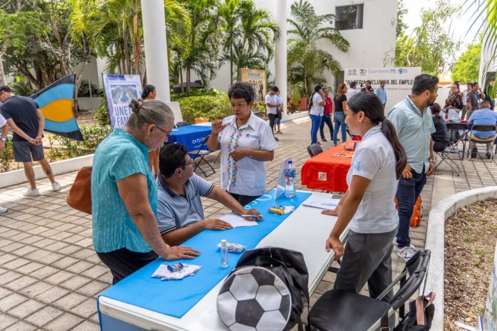 Ferias de empleo en Playa del Carmen colocan 70% en puestos de trabajo