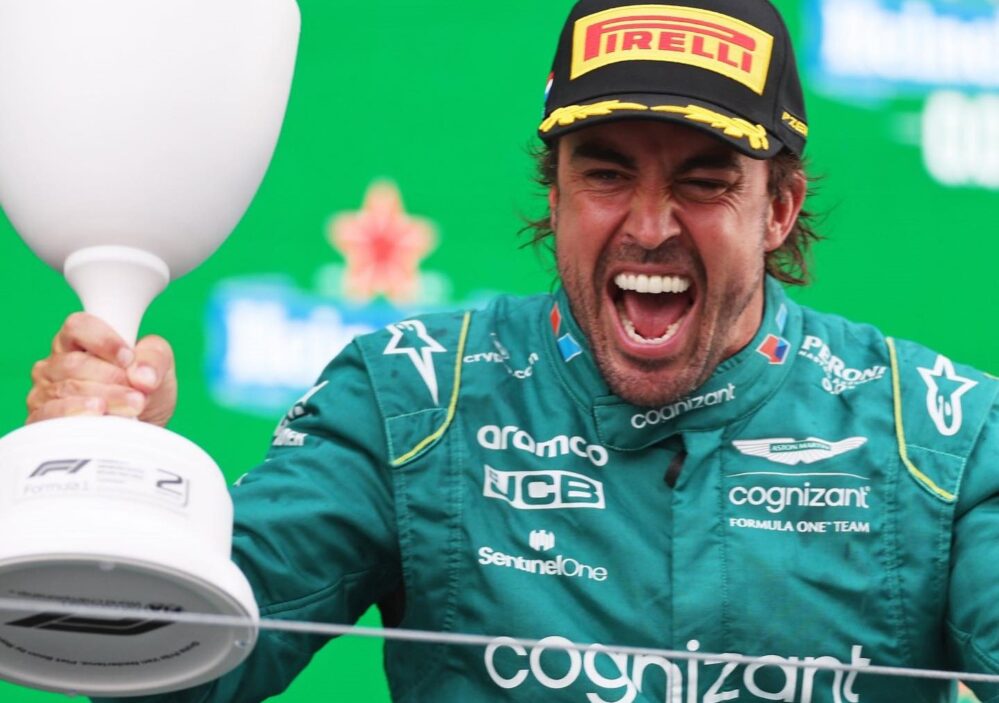 ¡Es oficial! Fernando Alonso renueva con Aston Martin y seguirá en la Fórmula 1
