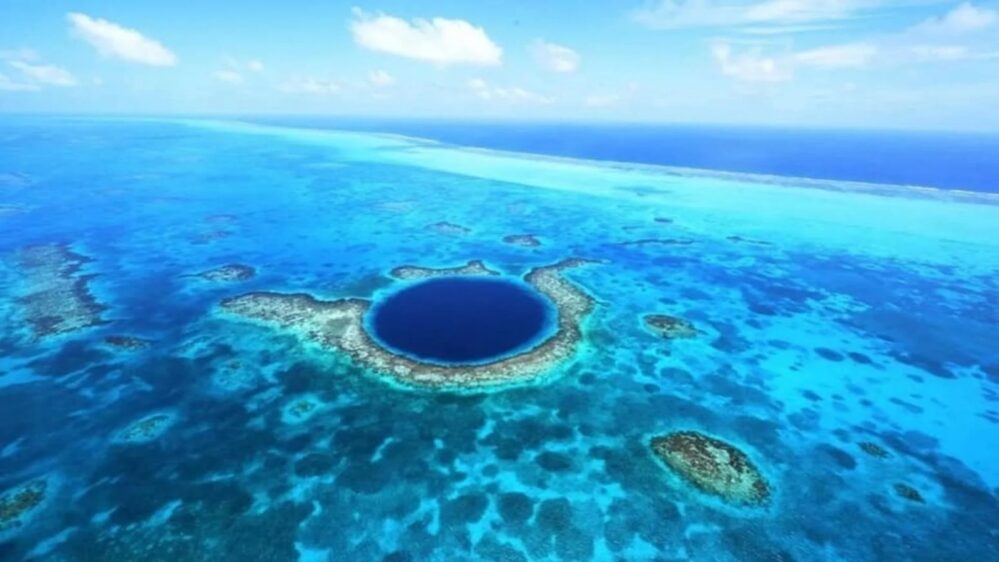 Taam Ja’: Descubren en México el agujero azul más profundo del mundo