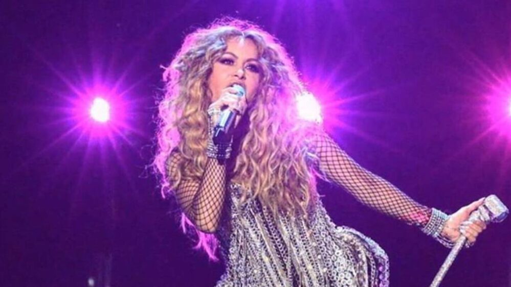 Paulina Rubio en concierto público en Playa del Carmen