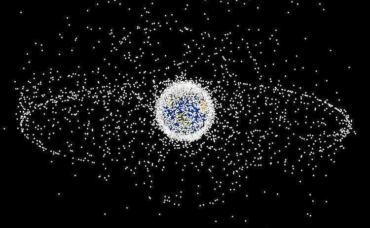 Satélite japonés graba basura espacial que flota en la órbita de la Tierra y pretende ir limpiándola