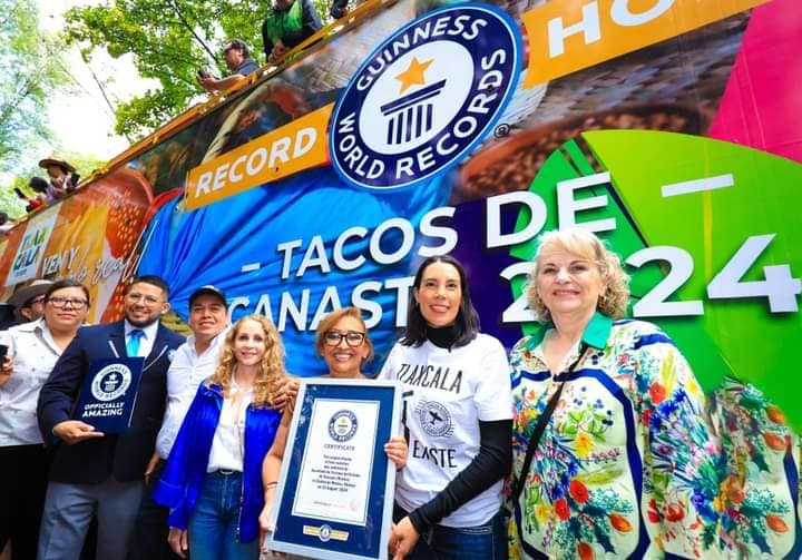 Tlaxcala rompe Récord Guinness por la mayor variedad de tacos de canasta