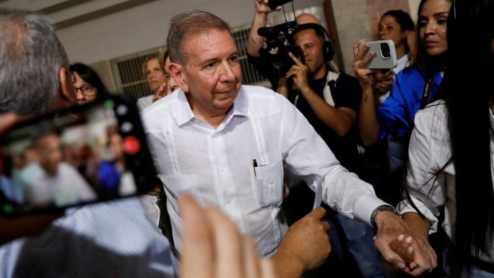 Venezuela: Edmundo González excandidato opositor llega a España y pide asilo